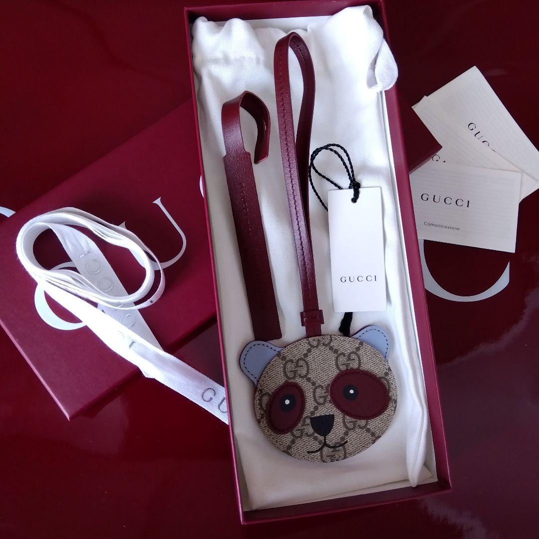 【美品】GUCCI 　グッチ　パンダ　 シェイプ　バックチャーム　キーホルダー
