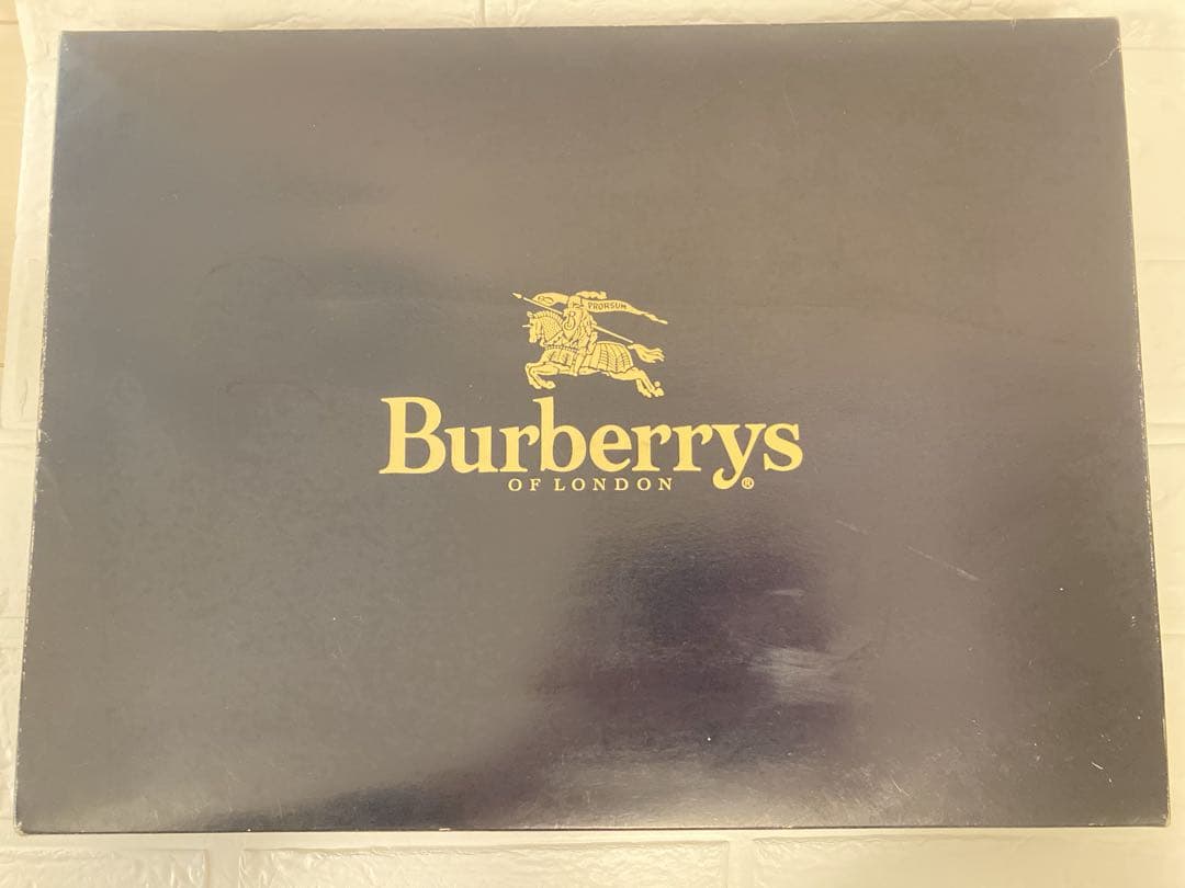 未使用箱入BURBERRYラムウール ストール 大判マフラー ひざ掛け