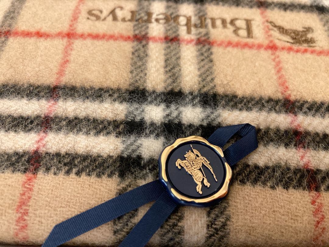 未使用箱入BURBERRYラムウール ストール 大判マフラー ひざ掛け