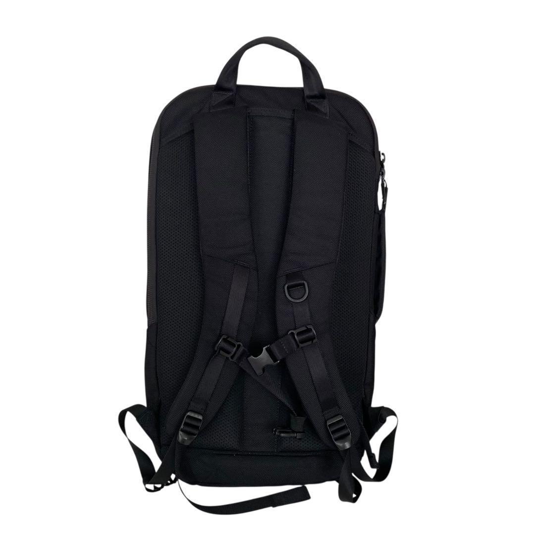 美品　エアー Aer Duffel Pack 大容量 バックパック　PC入れ付き