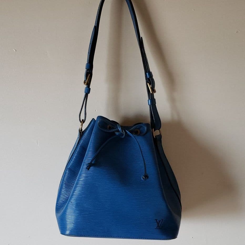 ルイヴィトン　プチノエ