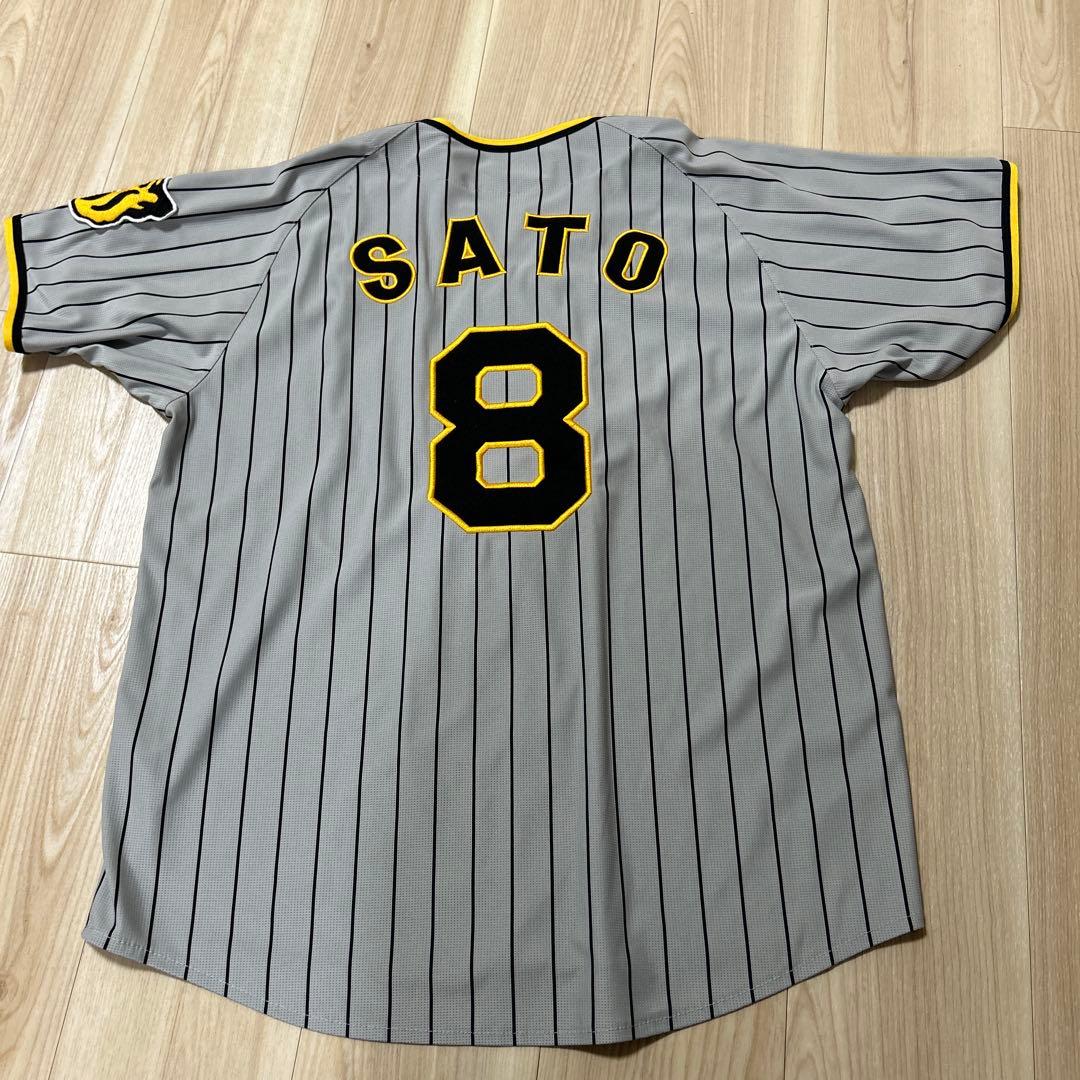 HANSHIN Tigers ユニフォーム 佐藤輝明　SATO 8 M