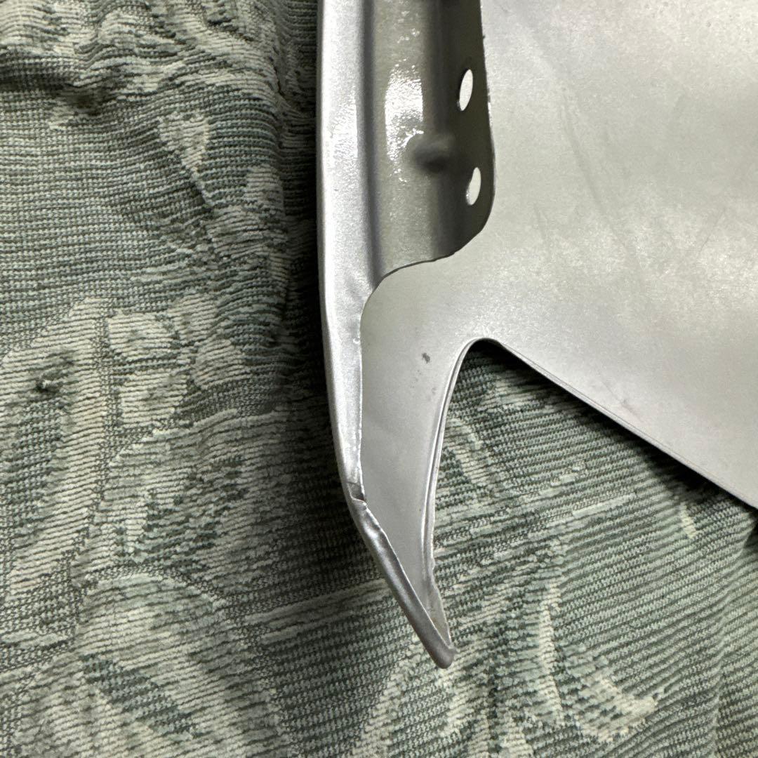 エブリィ　クリッパー17v 17w右フェンダー　シルバーZ2S ③