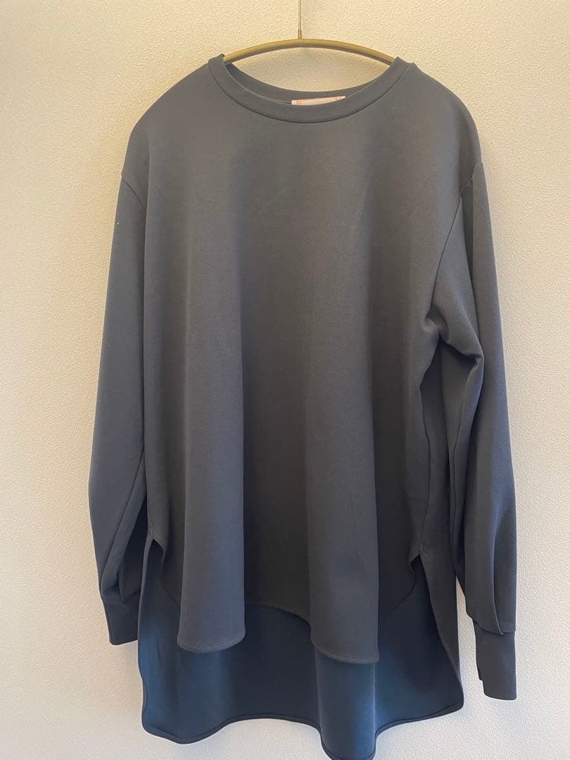 日曜限定値下げ　ビアズリー Tブラウス