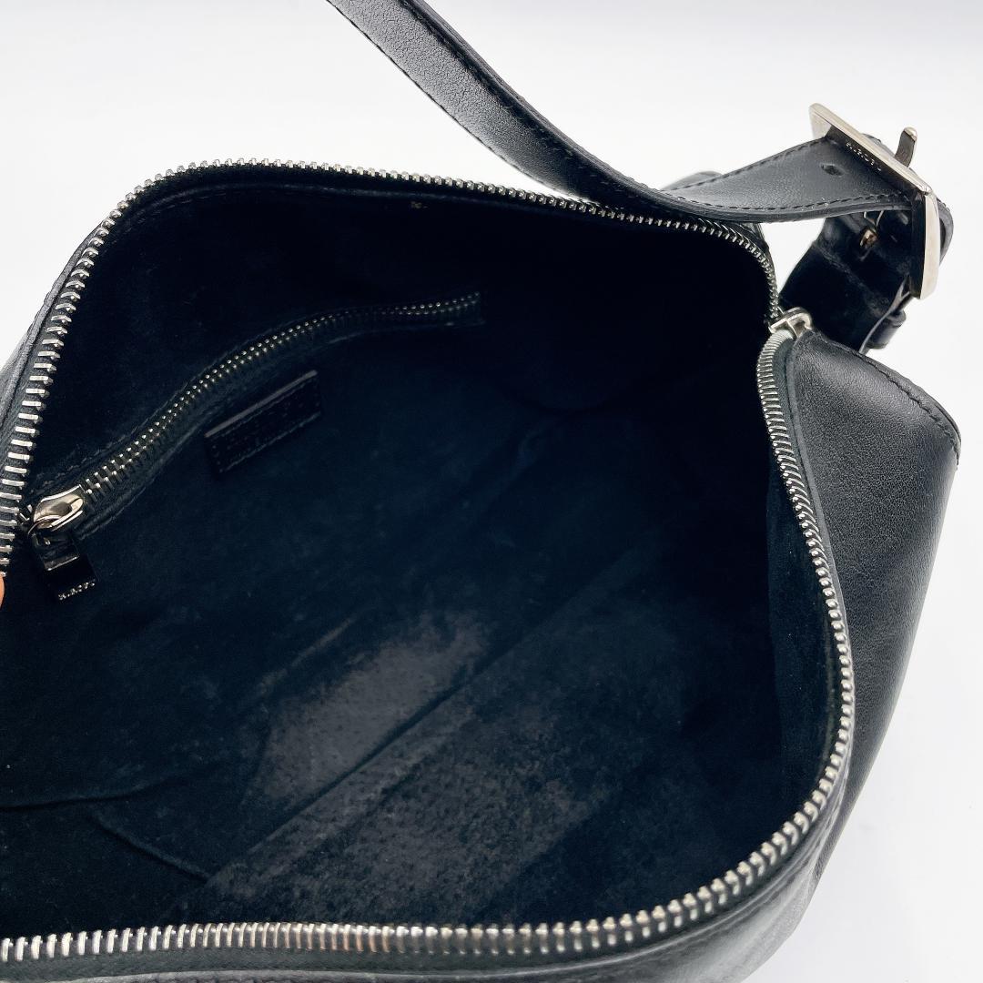 良品 HIROFU オールレザーワンショルダーバッグ 筒型 Hロゴ 黒f483