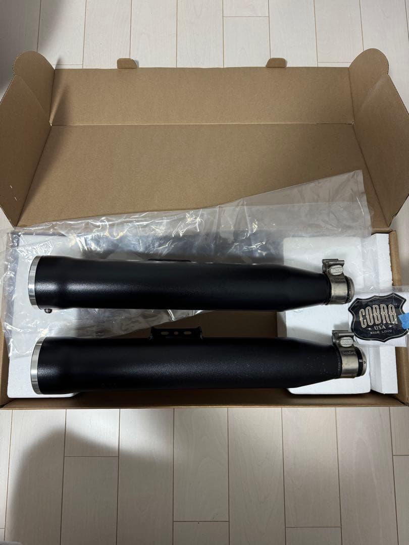 COBRA スリップオンマフラーM8ソフテイル