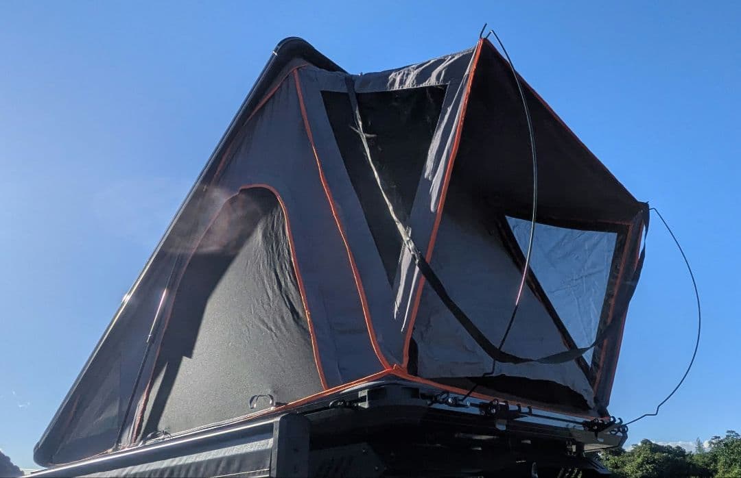 ルーフトップテント　younghunter