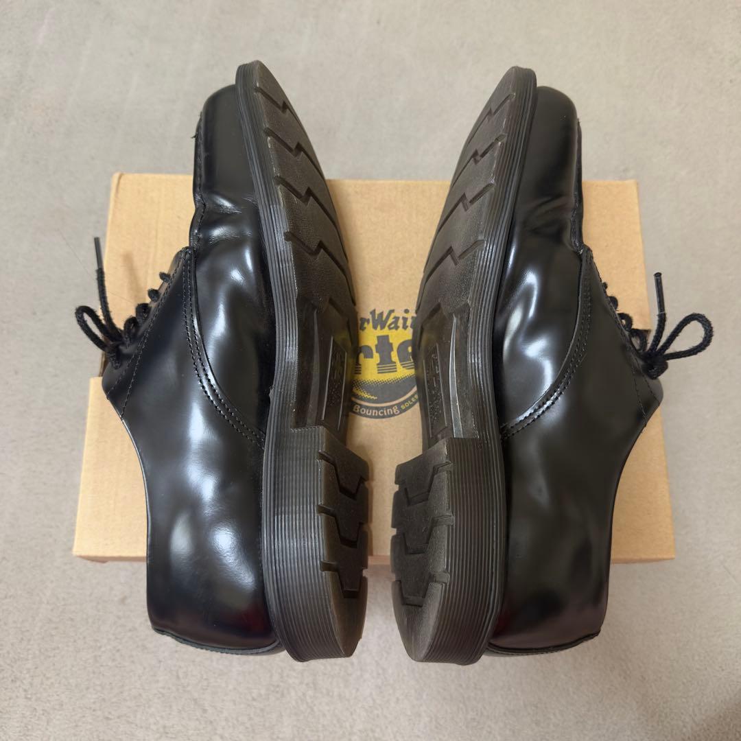 Dr. Martens Durrow 5i ホール スクエア