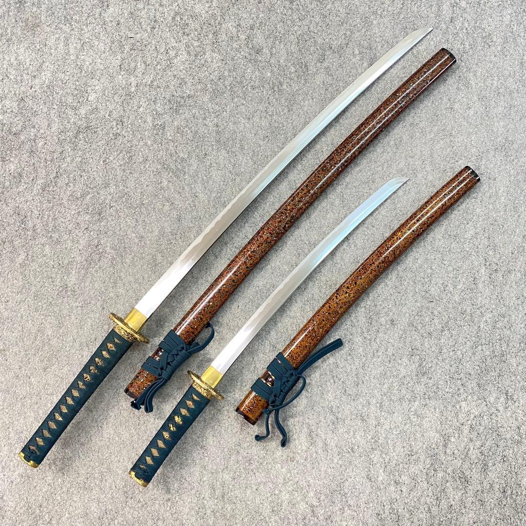 美品 模造刀 津軽塗り 本漆塗 堆朱 大刀 小刀 セット 螺鈿細工 刀袋付き 侍