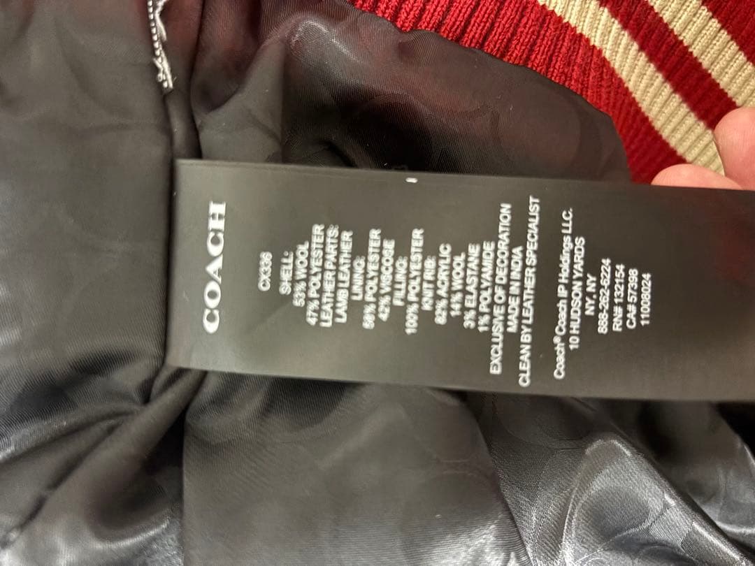 coach スタジャン　赤