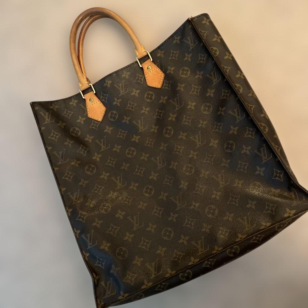 LOUIS VUITTON ルイ ヴィトン モノグラム サックプラ+ポーチ付