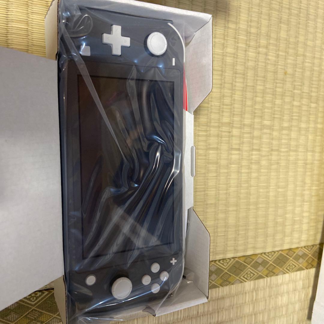 新品　大幅値下げNintendo Switch Lite グレー