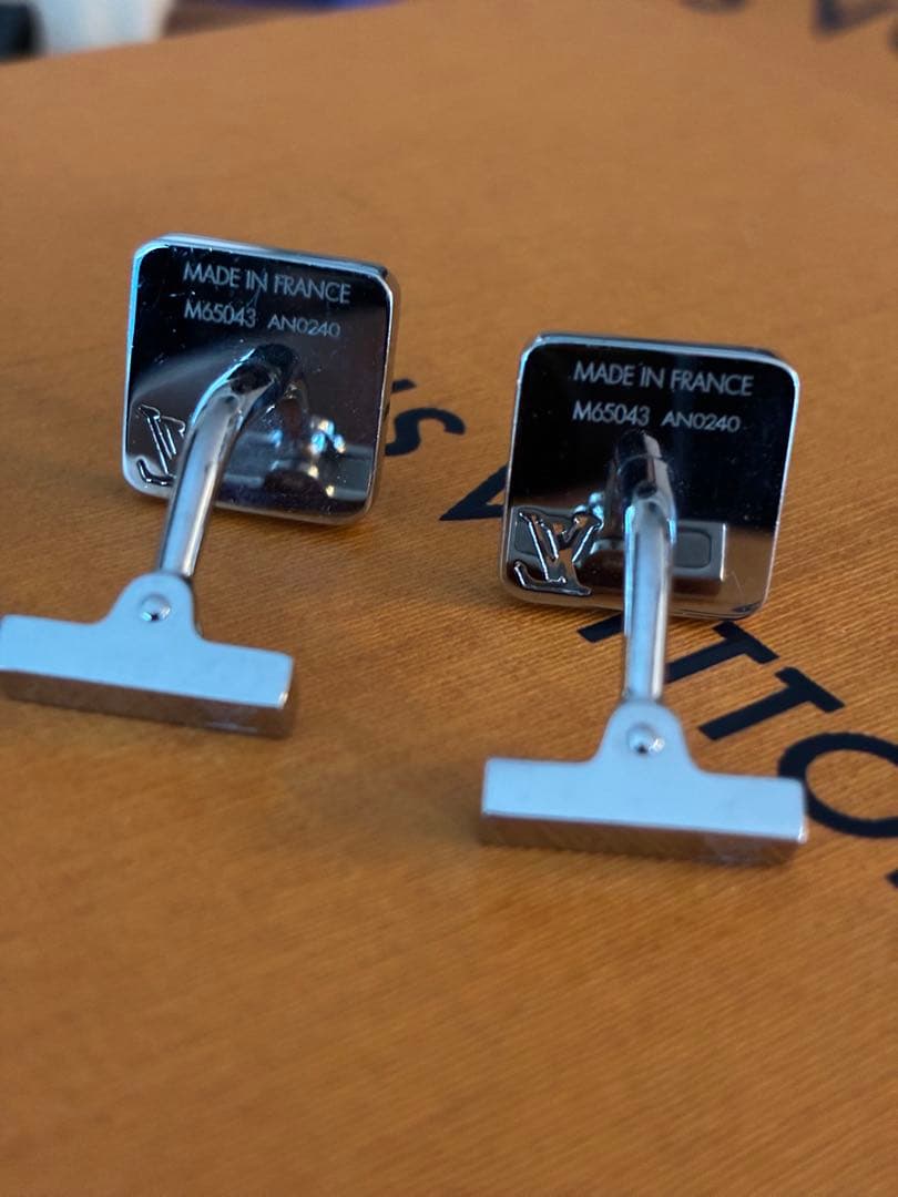 LOUIS VUITTON カフス カフリンクス シルバー 箱付
