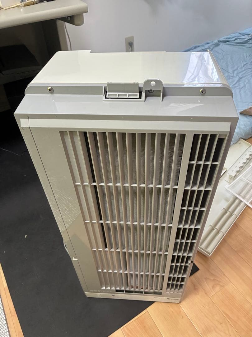 コロナ窓用エアコンCW-1617/2017年製