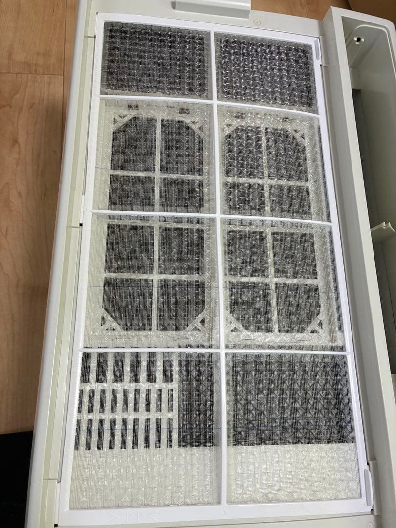 コロナ窓用エアコンCW-1617/2017年製