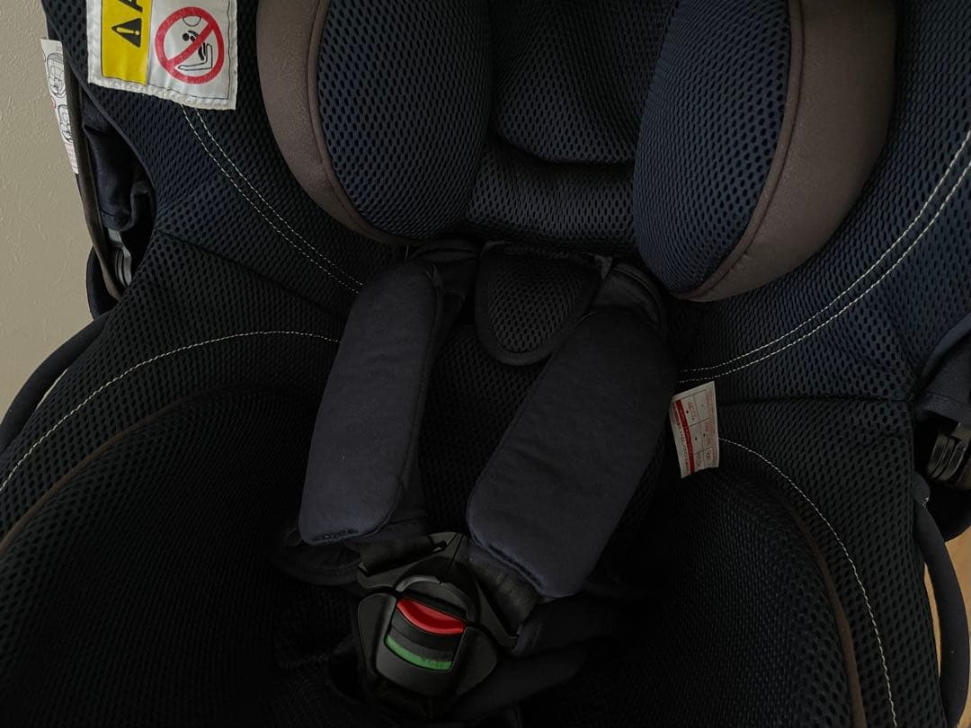 【綺麗】 エールべべ チャイルドシート新生児対応 クルット4i グランス