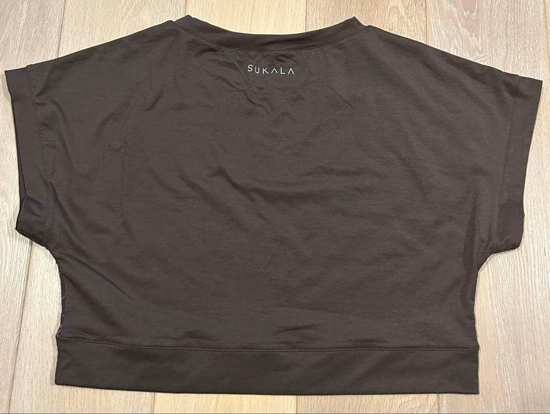 【SUKALA】　ブラトップ付きフラワーレーストップス　ブラウン　M