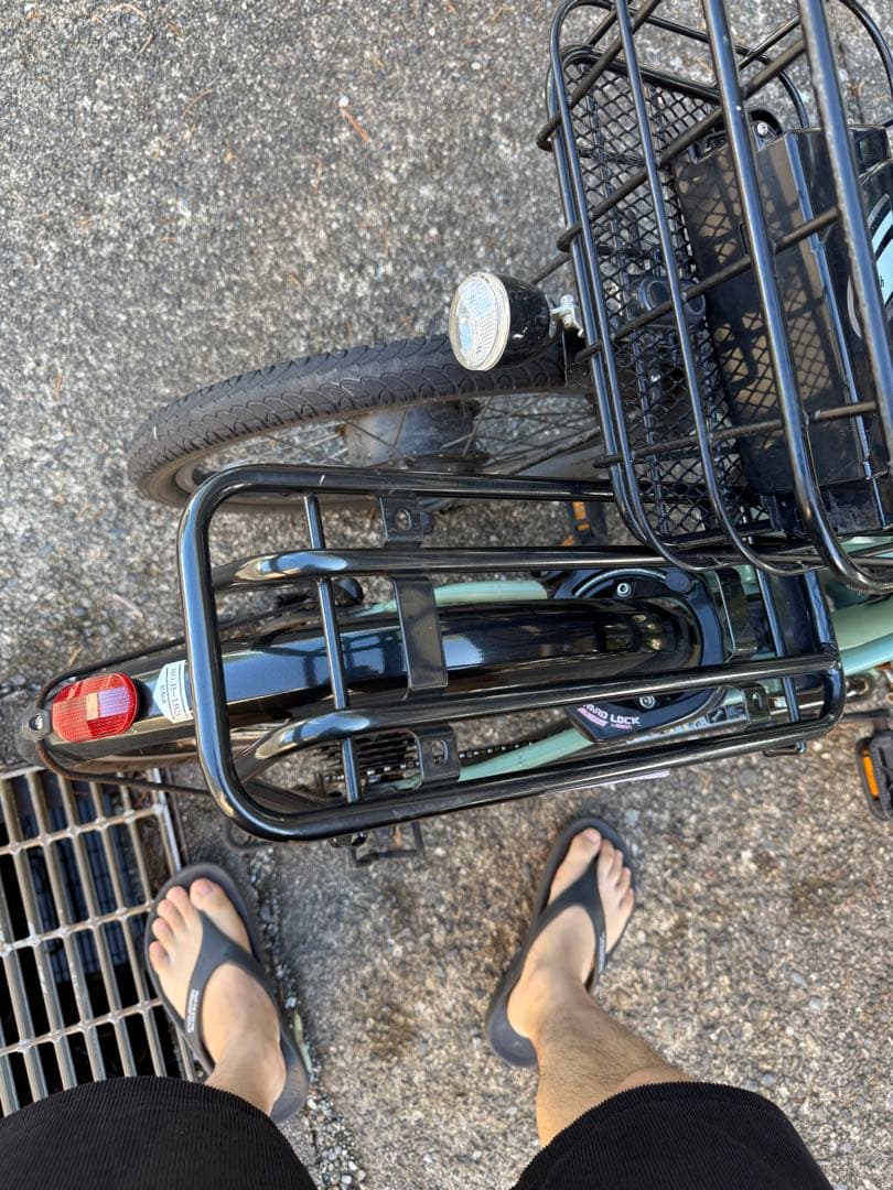 緑色シティタイプ電動アシスト自転車