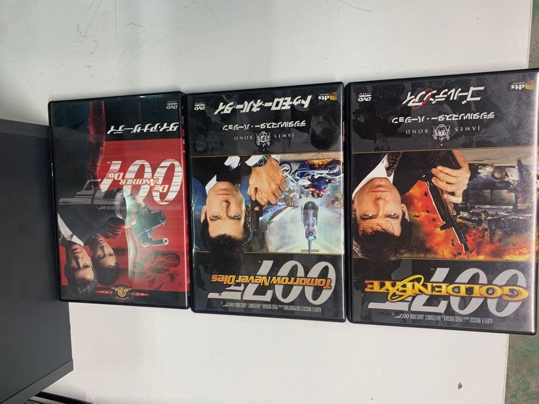 値下げしました！ 公式００７　DVDビデオ 22➕3 ２５巻セット