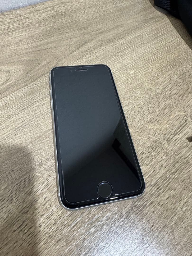 Apple iPhone SE2 (第2世代) 128GB