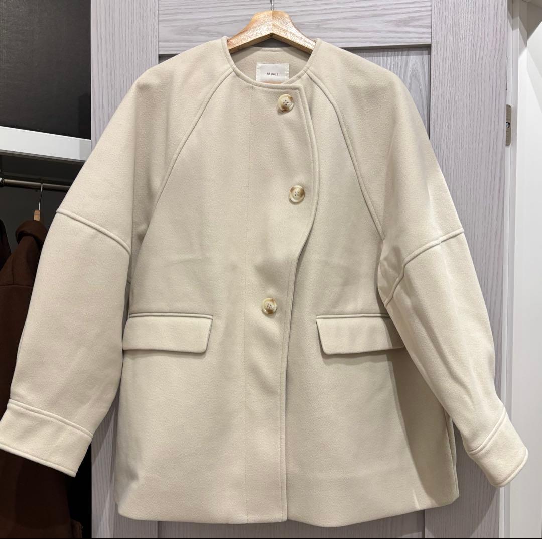 【完売品】hinari ウェーブデザインミドルコート アイボリー FREEサイズ