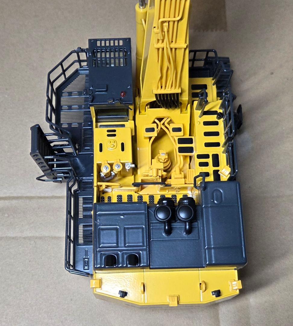 PC1250-11 1/50 コマツ ショベルカー 建機 komatsu NZG
