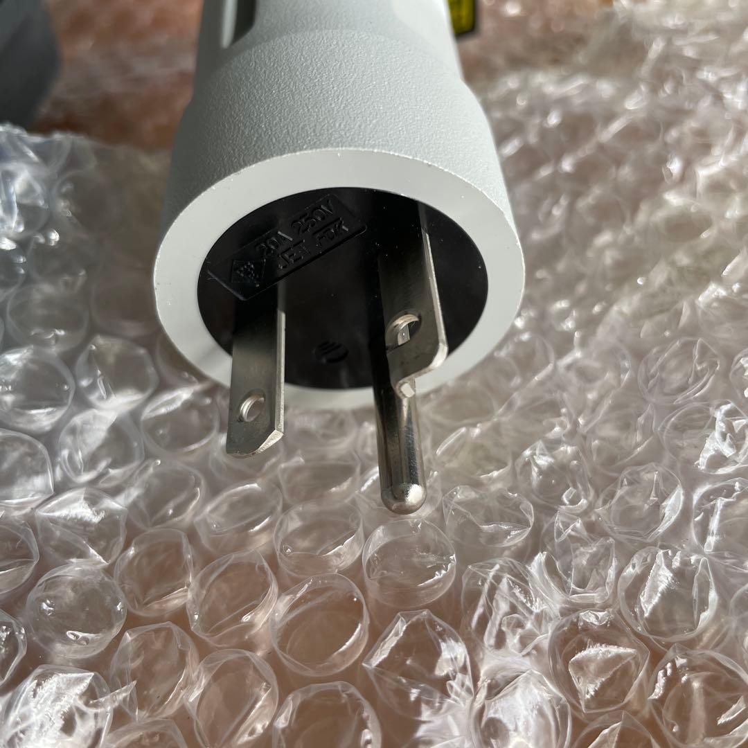 いわいわ 【新品未使用】 日産 リーフ ZE1 純正充電ケーブル