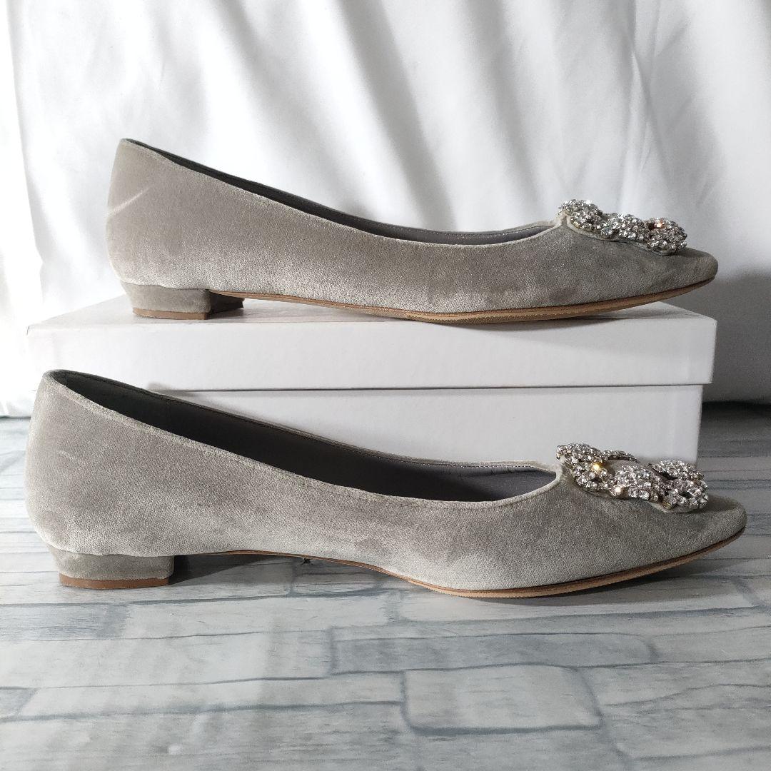 保存袋付き✨マノロブラニク　ハンギシ　ベロア　グレー×シルバー　39