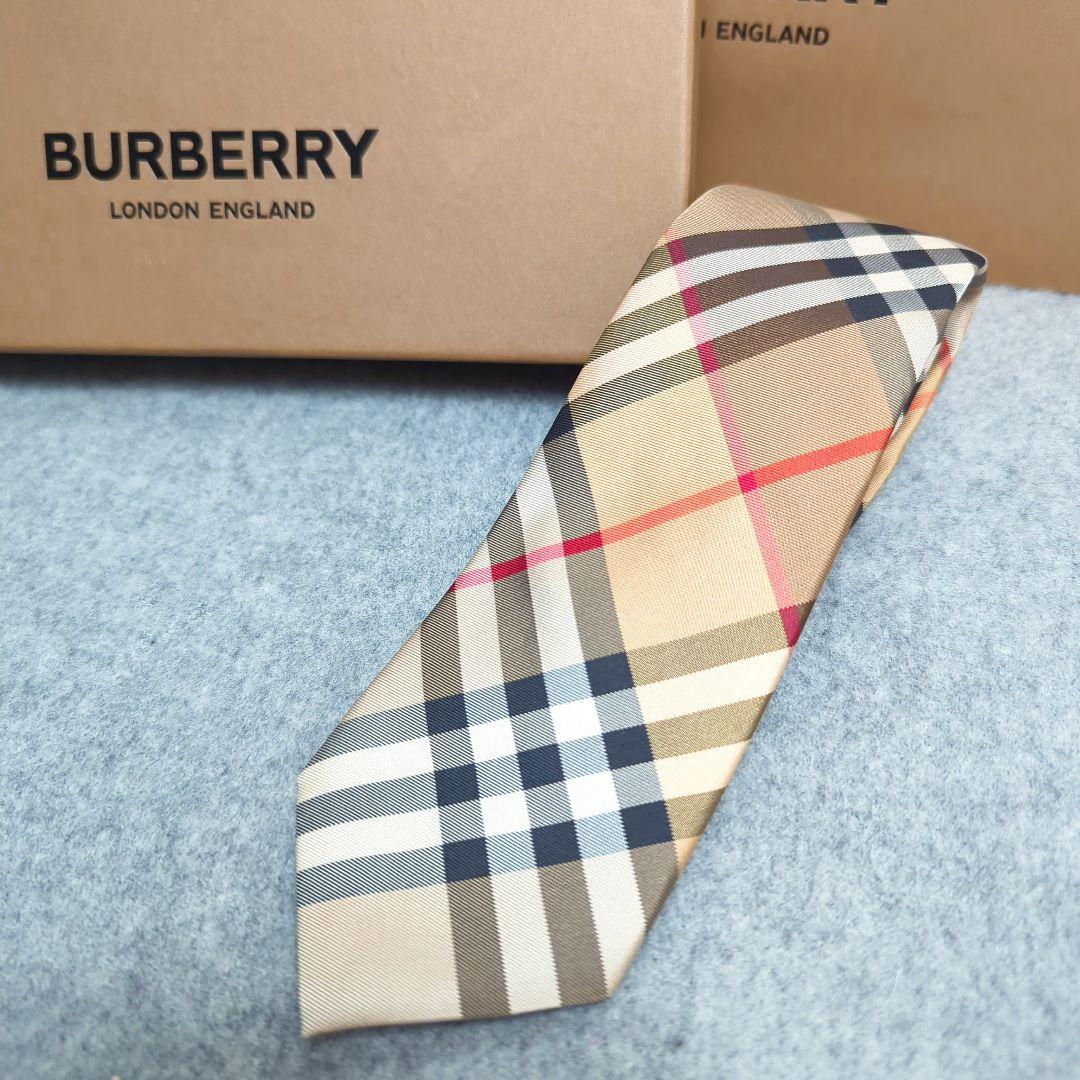 美品 現行 バーバリー ノバチェック柄 ネクタイ