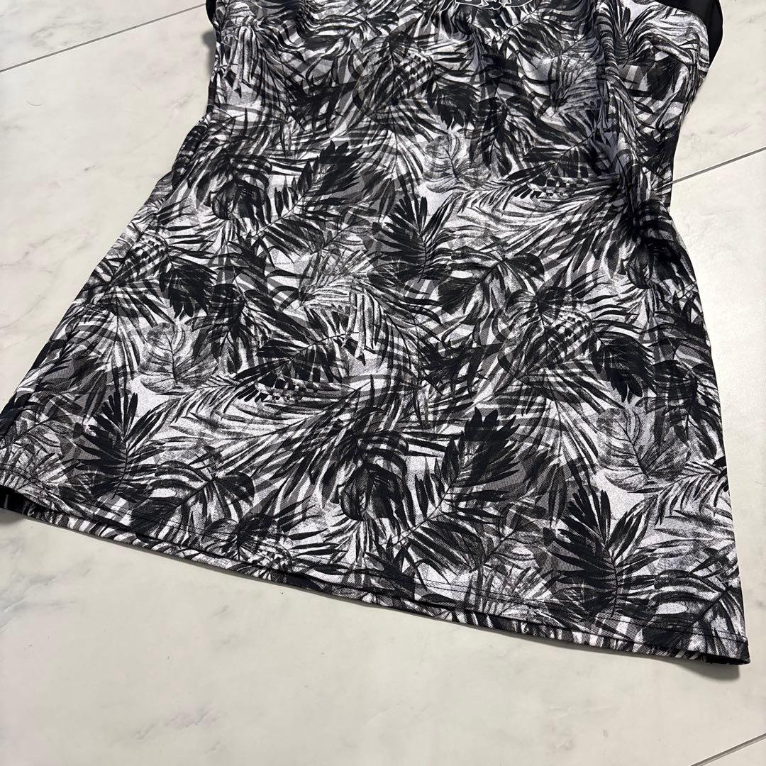 Roxy 黒白葉柄 タンクトップ＆ショートパンツ