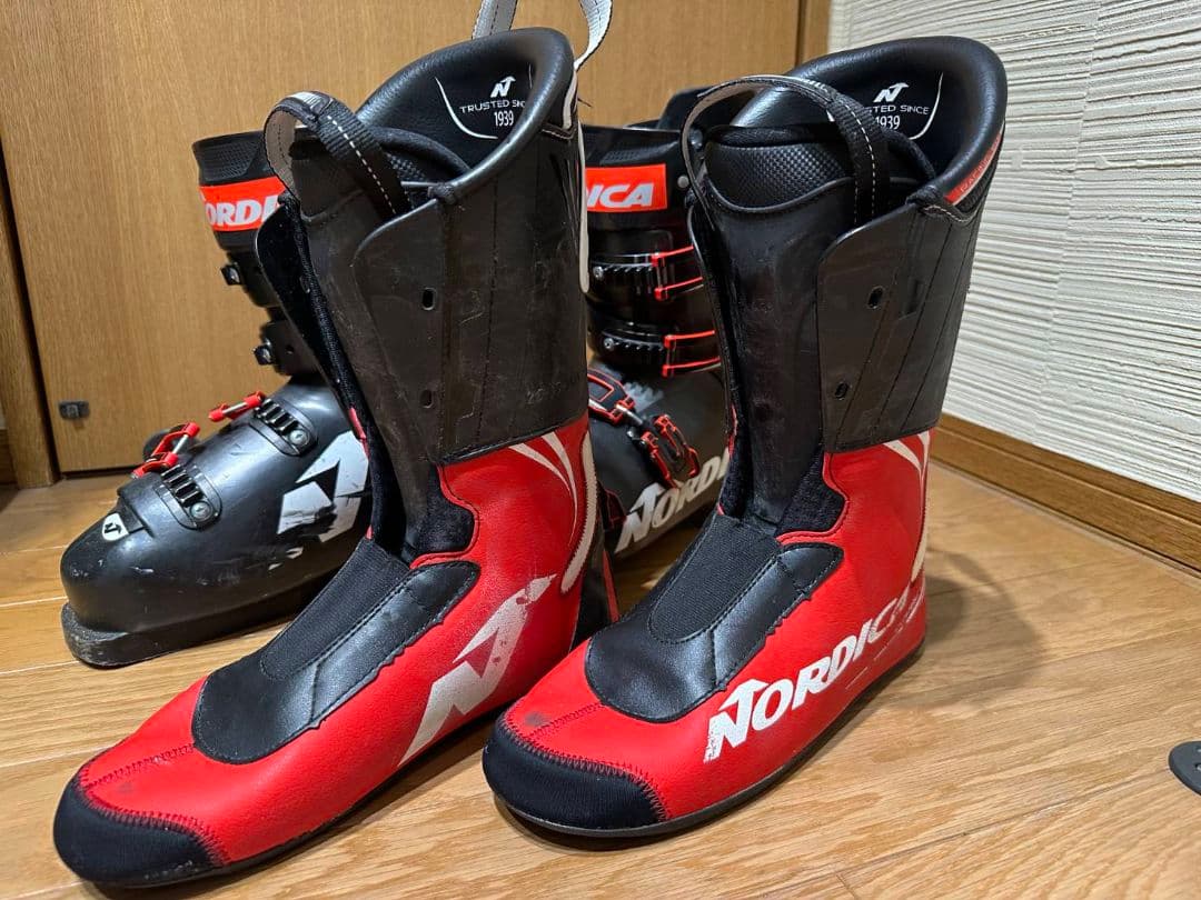 Nordica DOBERMANN GP 130 スキーブーツ