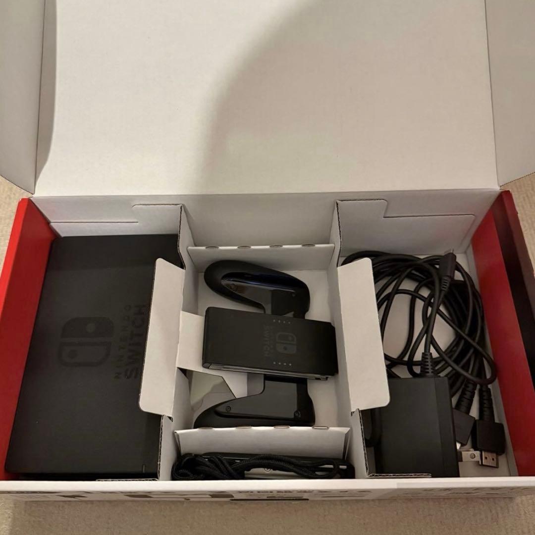 【美品】Nintendo Switch本体　グレー