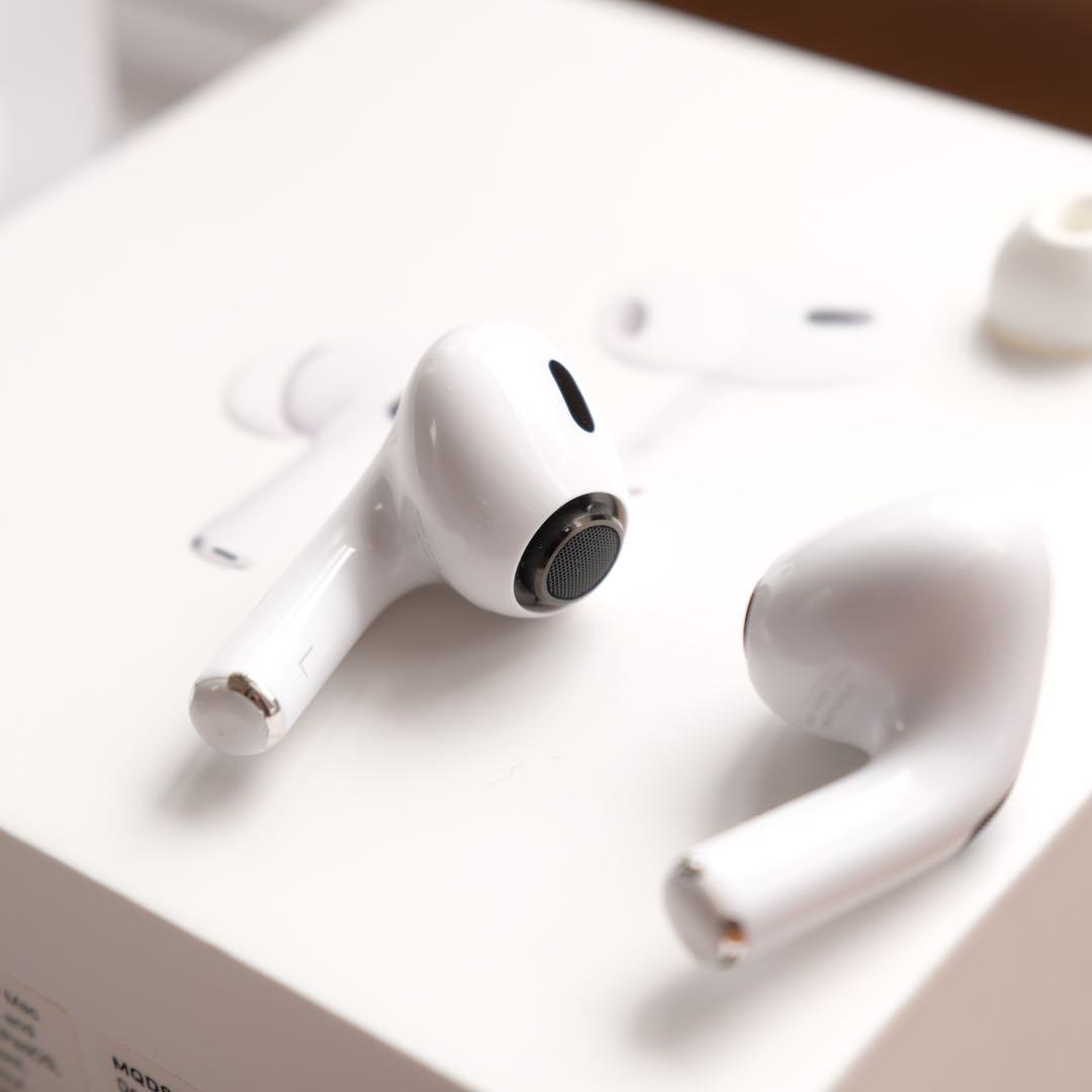 クリーニング済 AirPods Pro 2 フルセット（充電ケースは昨年購入）
