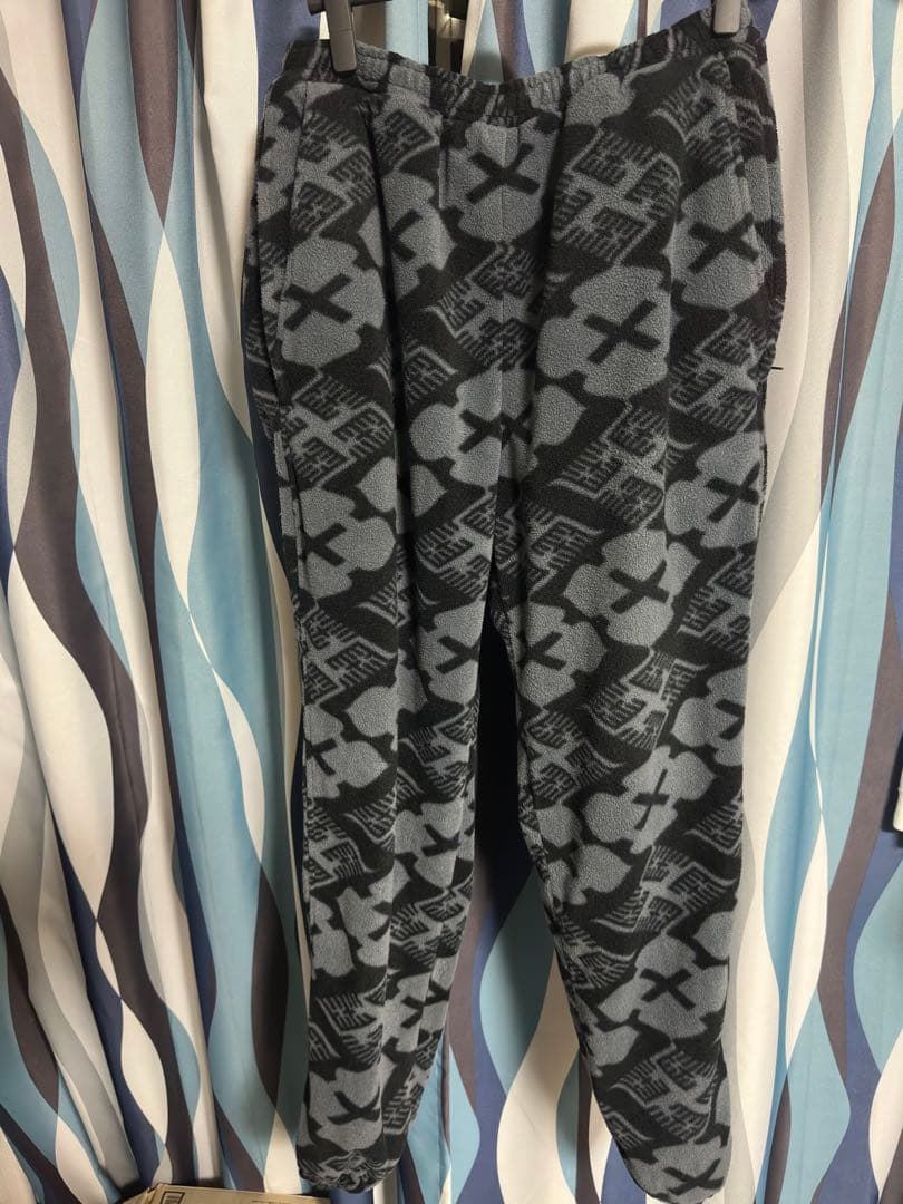 舐達麻が着ている服です。