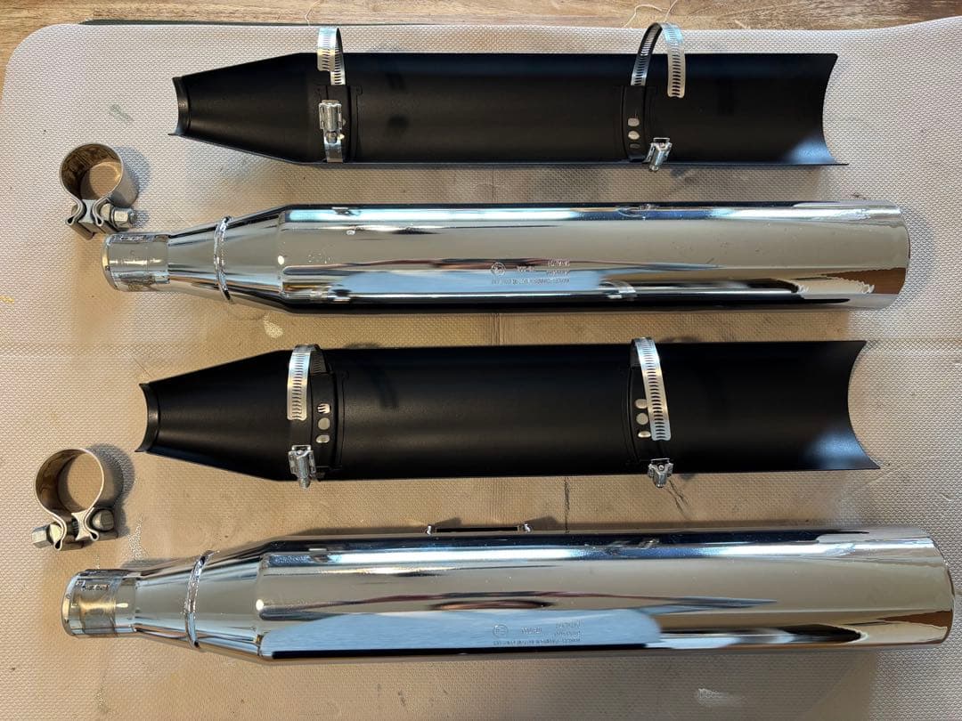 程度良 ハーレー純正 M8ソフテイル サイレンサー 18-20年