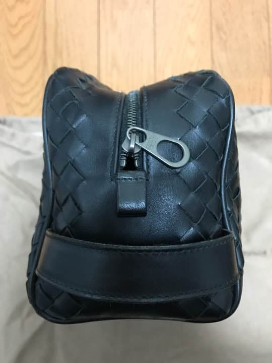 BOTTEGA VENETA セカンドバック ブラック美品