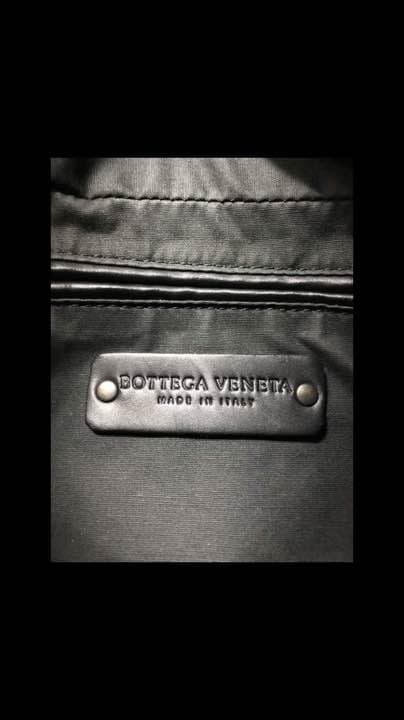BOTTEGA VENETA セカンドバック ブラック美品