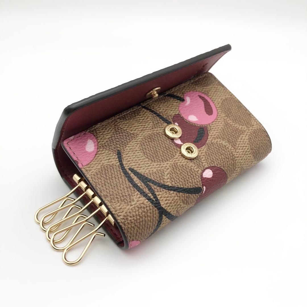 COACH 大人気！！ 5リングキーケース シグネチャー チェリープリント 新品