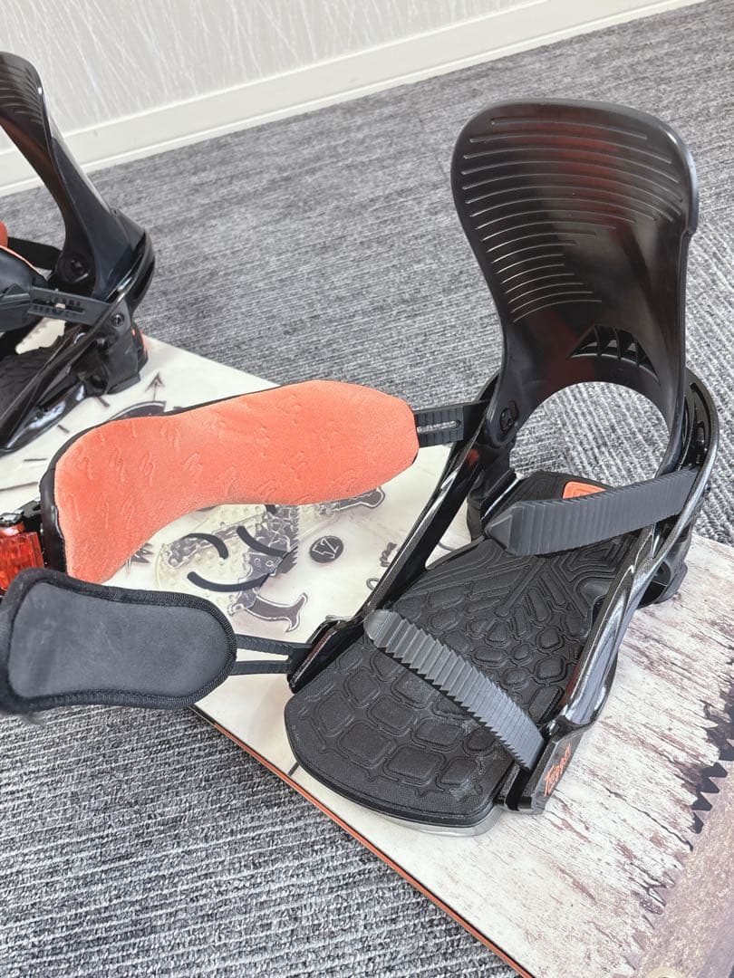 49超豪華❗️サロモン メンズスノーボードセット★スノボ152cm+ビン付