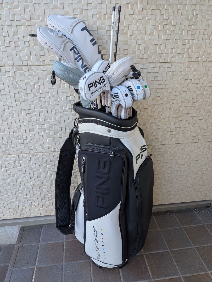 PINGキャディバッグ ホワイト ブラック