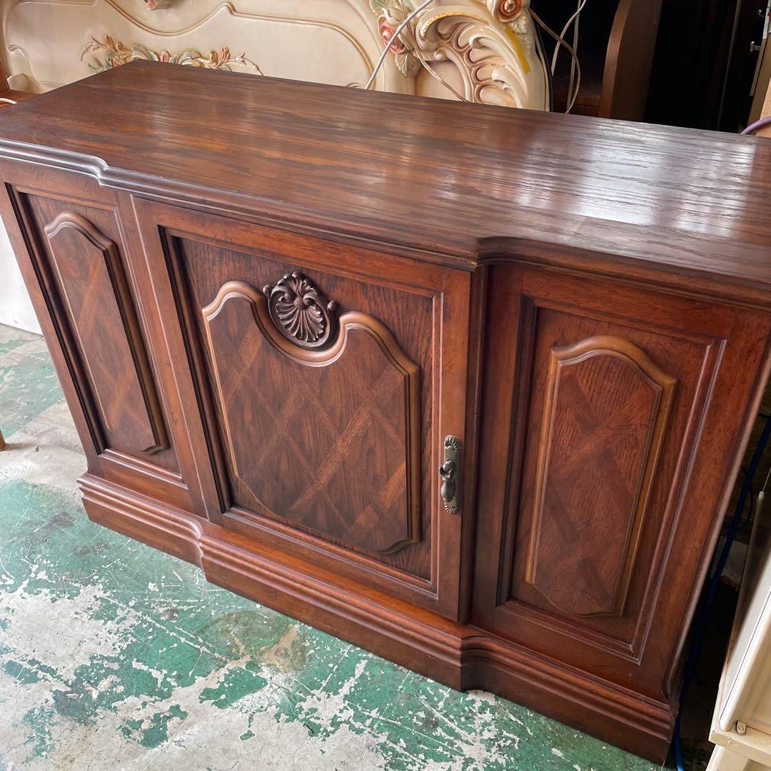 アメリカ・アンティーク素敵なキャビネット