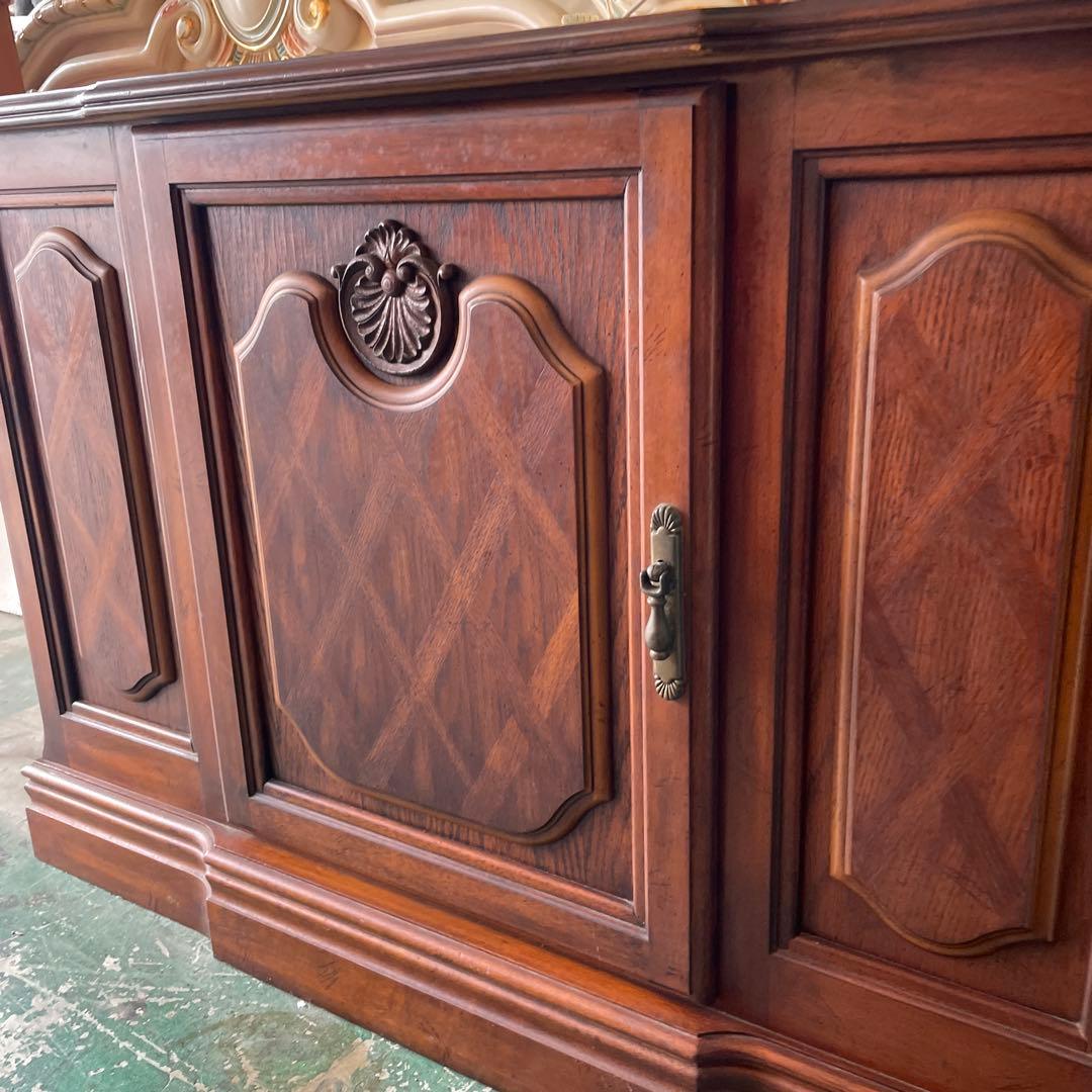 アメリカ・アンティーク素敵なキャビネット