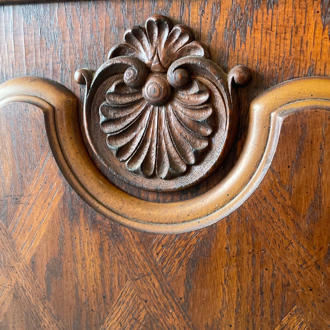 アメリカ・アンティーク素敵なキャビネット