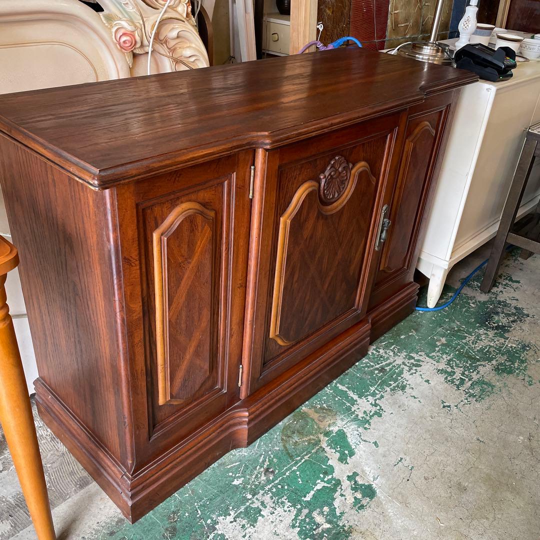 アメリカ・アンティーク素敵なキャビネット