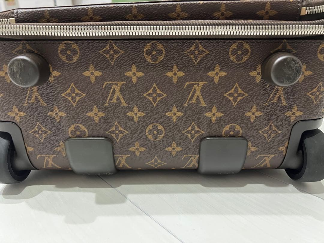 Louis Vuitton モノグラムキャリーケース