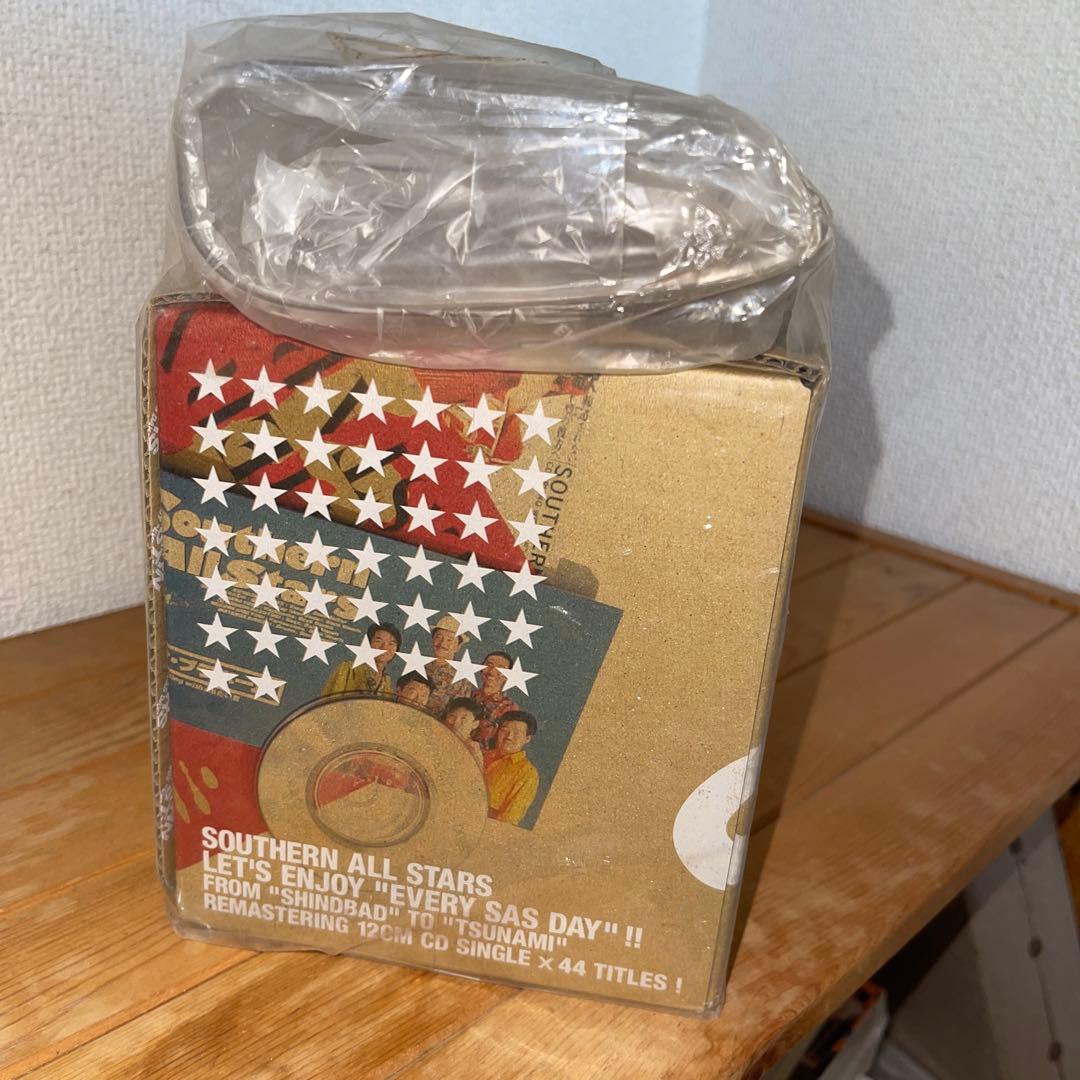 邦楽 SOUTHERN ALL STARS 44 SINGLES CONTAINER