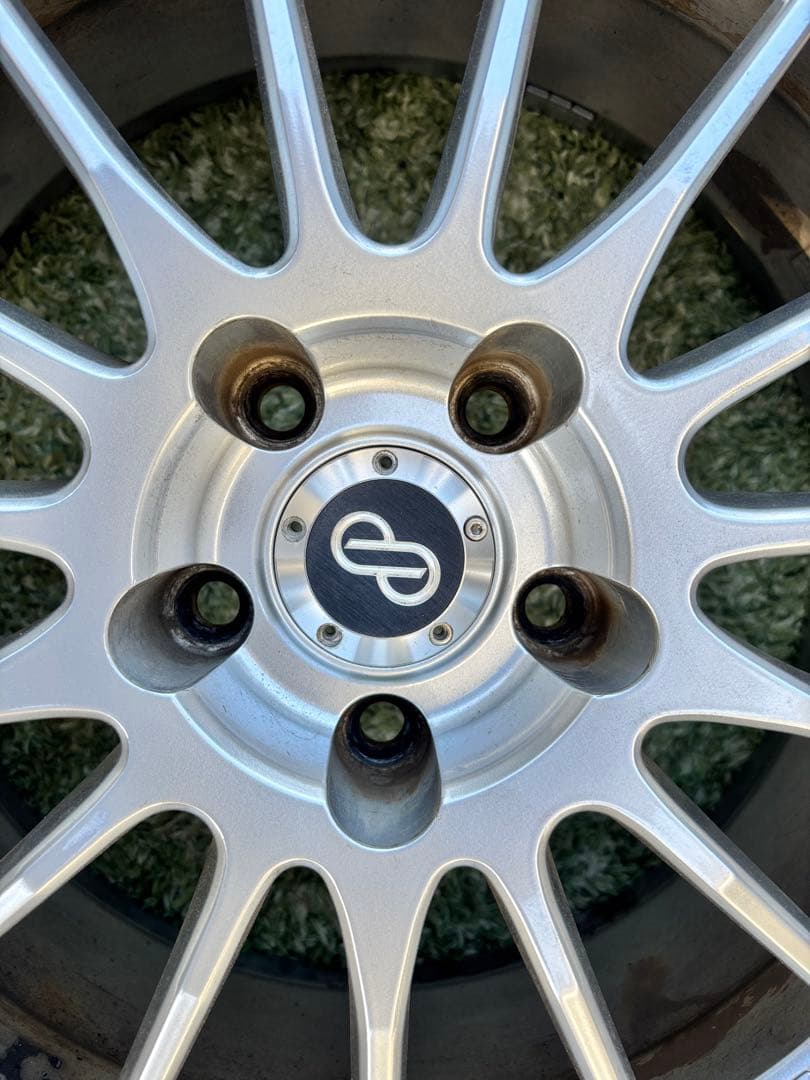 エンケイ RS05 18インチ ホイール 4本セット