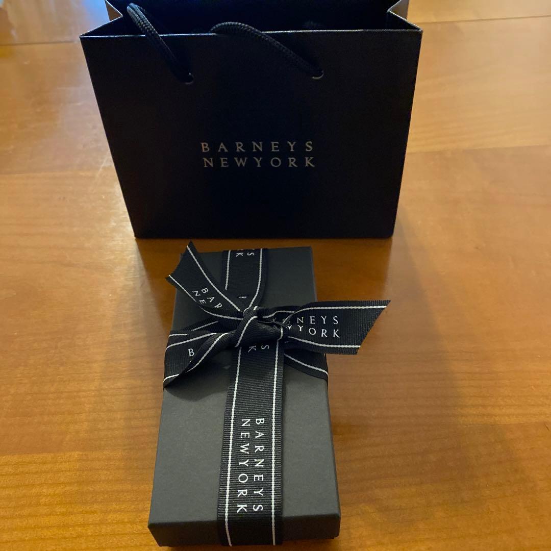 【新品未使用】バーニーズニューヨーク レザーキーケース