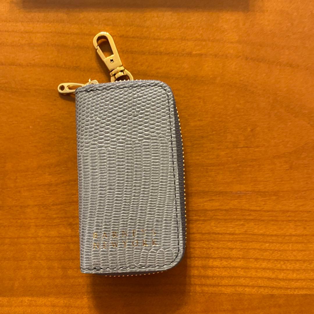 【新品未使用】バーニーズニューヨーク レザーキーケース