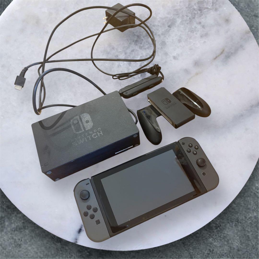 箱無し　動作確認済⭐︎Nintendo Switch 本体 + 付属品セット